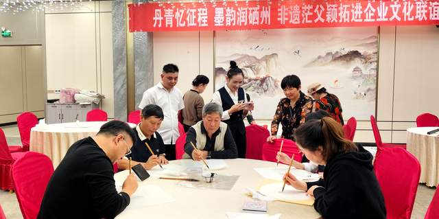 茫父书画院将持续推动茫父颖拓进校园、进企业、进社区