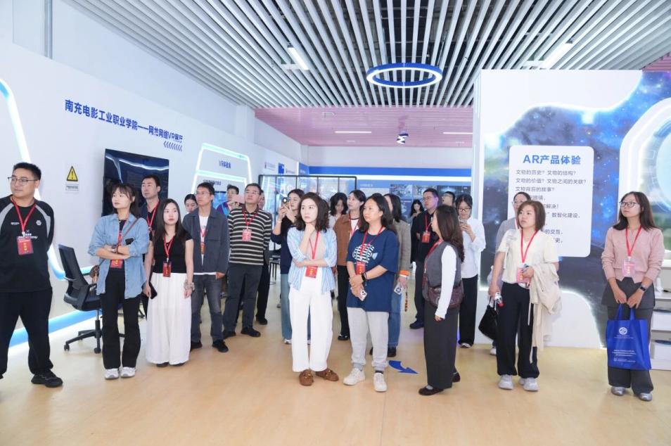 Sichuan Provincial Vocational College Moral Education Management Cadre Team Visited Nanchong Film Industry Vocational College for Inspection