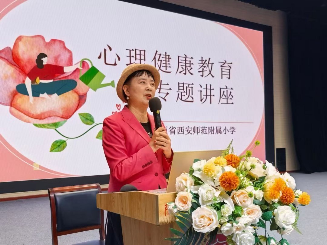 以大爱铸长功：从健康第一的理念，读懂宋馨的公益育人担当与成果