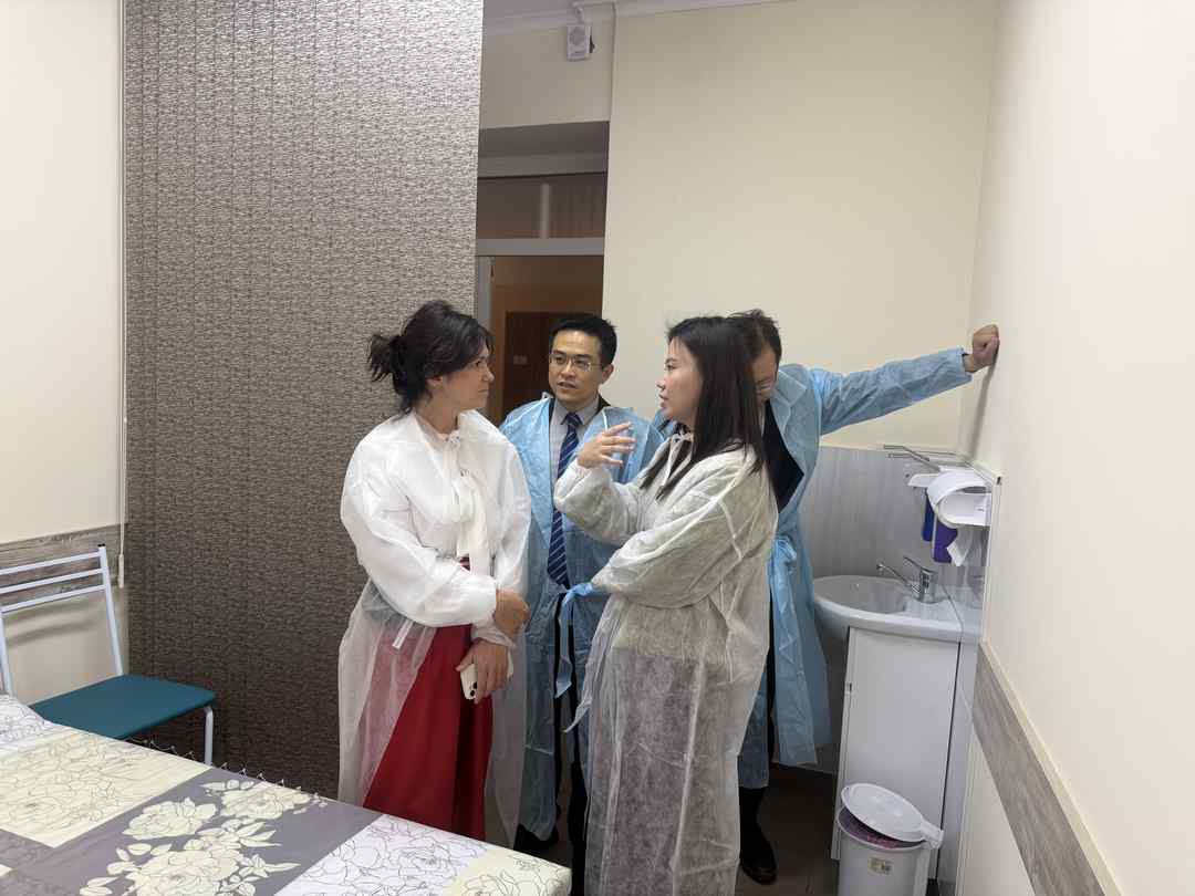 深耕学术互通 赋能跨境合作|<a href=https://www.shidiannet.com/GB/shaanxi/ target=_blank class=infotextkey>陕西</a>医疗健康代表团走进白俄罗斯布列斯特开展深度医学交流 深耕学术互通 赋能跨境合作|<a href=https://www.shidiannet.com/GB/shaanxi/ target=_blank class=infotextkey>陕西</a>医疗健康代表团走进白俄罗斯布列斯特开展深度医学交流